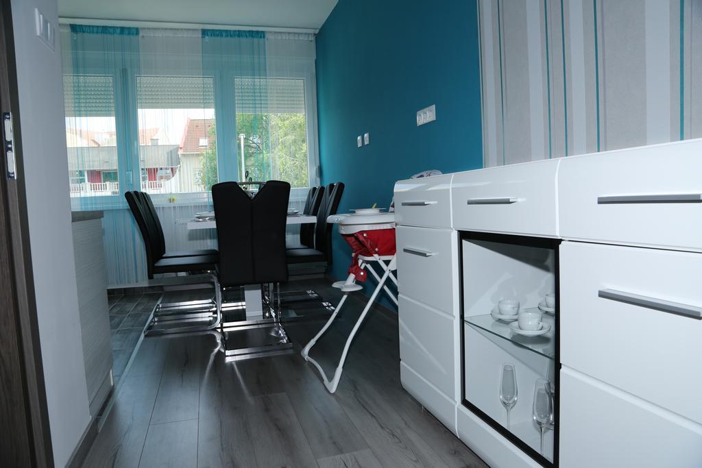 Szofi Apartman Hajdúszoboszló المظهر الخارجي الصورة